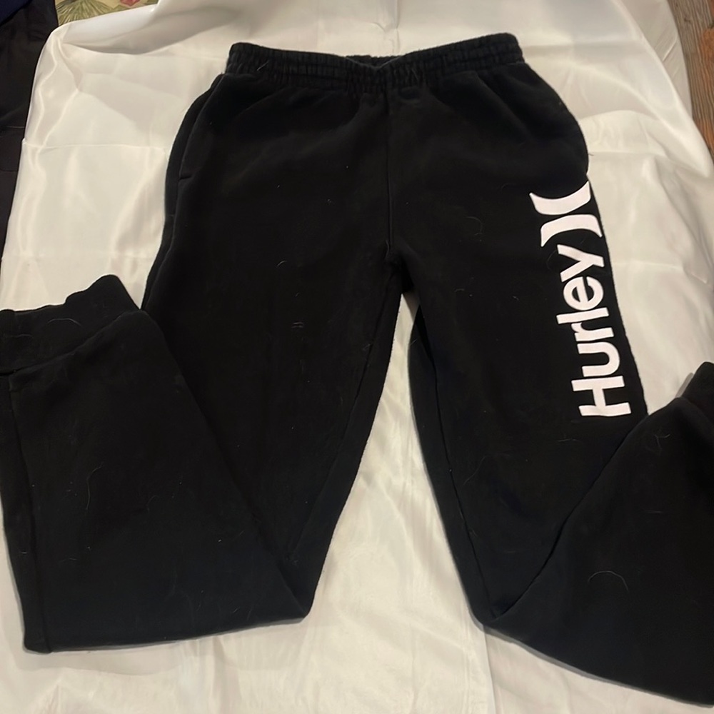 Hurley Youth Large Sweatpants.
